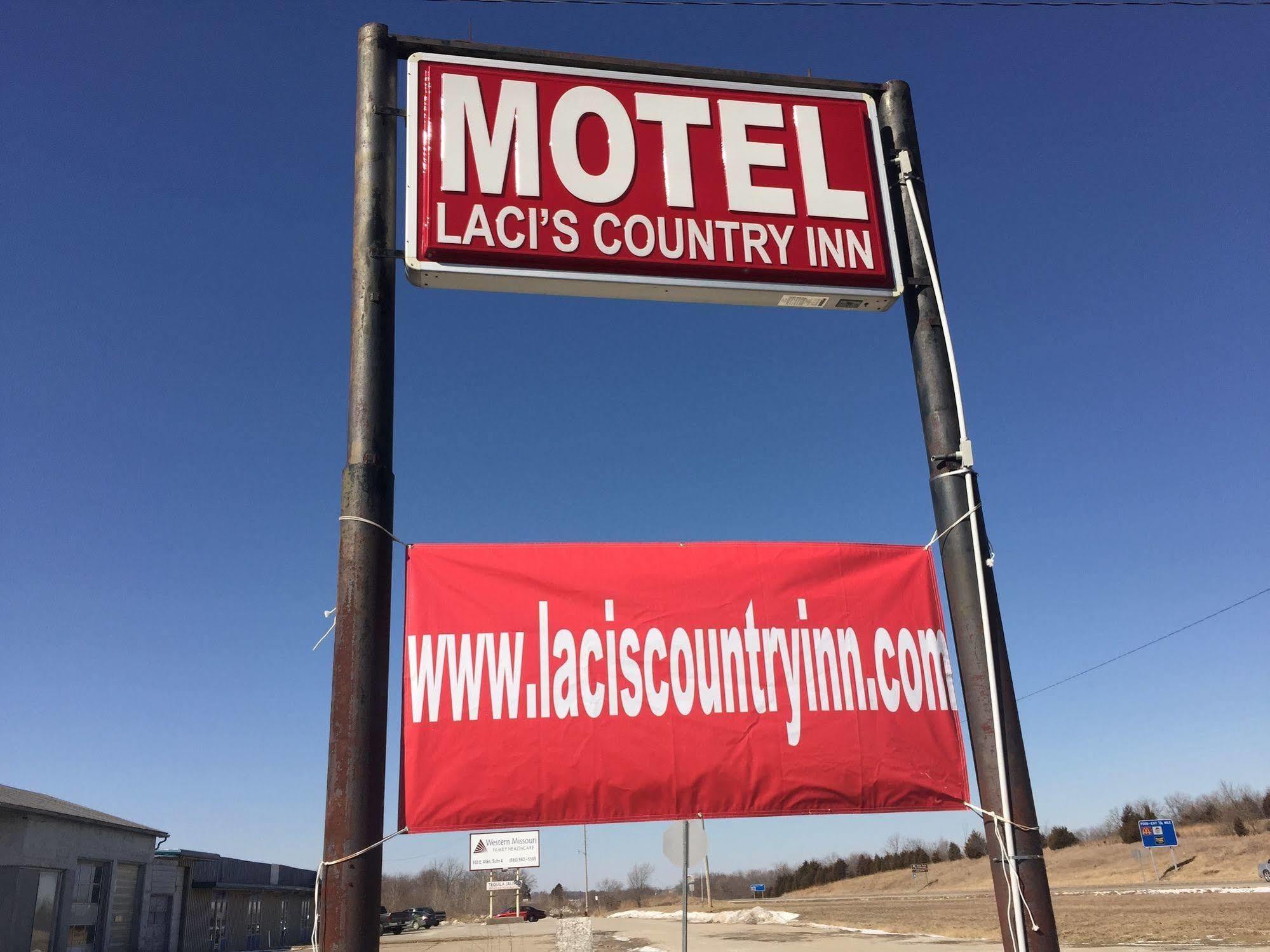 Laci'S Country Inn - Knob Noster ภายนอก รูปภาพ